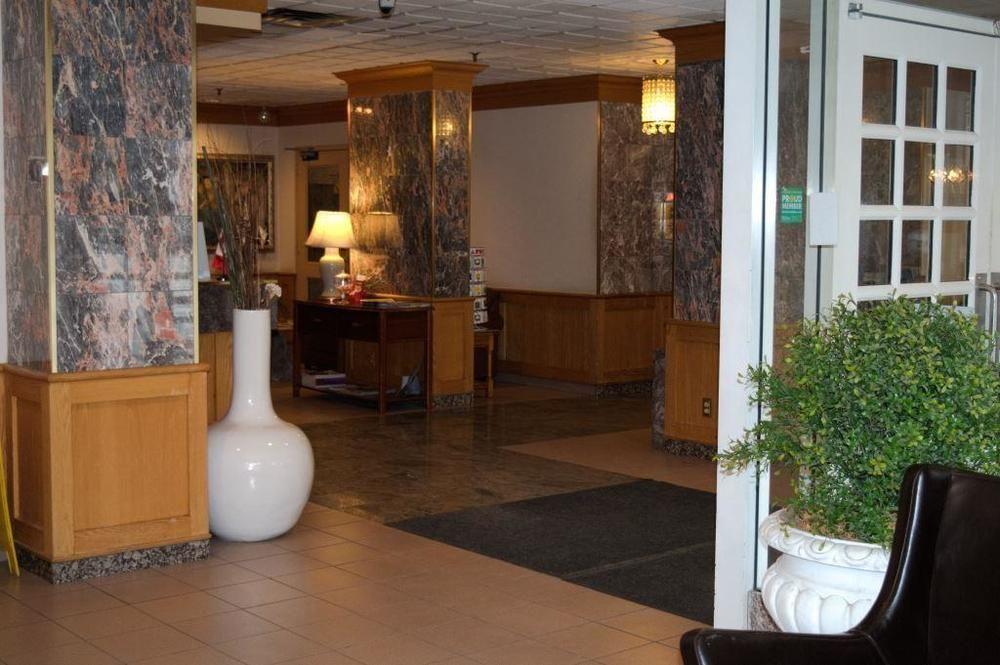 Hotel 89 Yorkville Toronto Exterior photo
